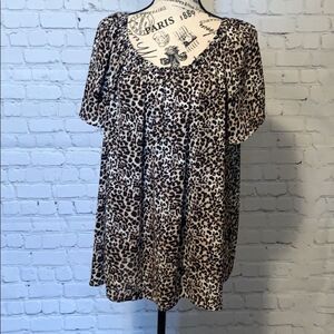 Vince Camuto - leopard blouse - size large
